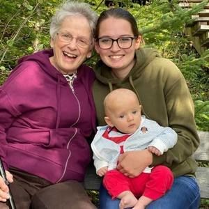 Meet your Posher, Hannah